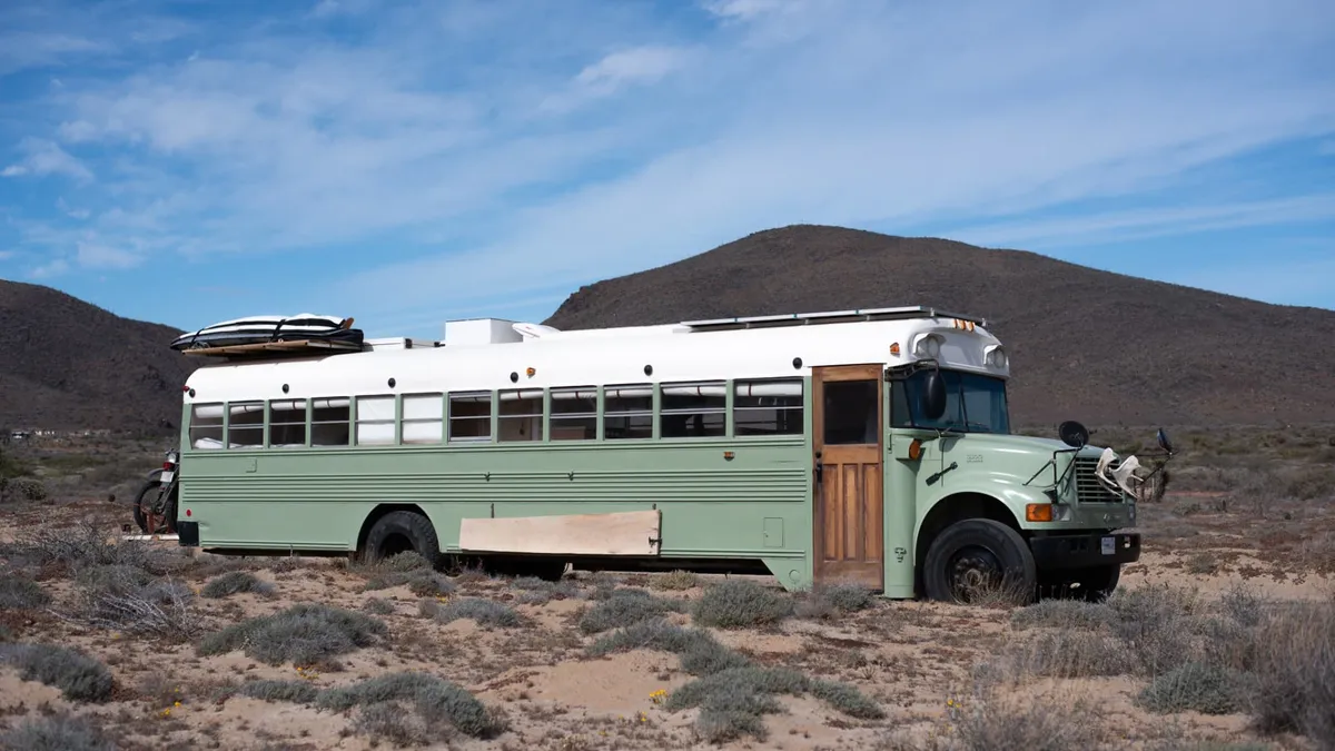 Bus