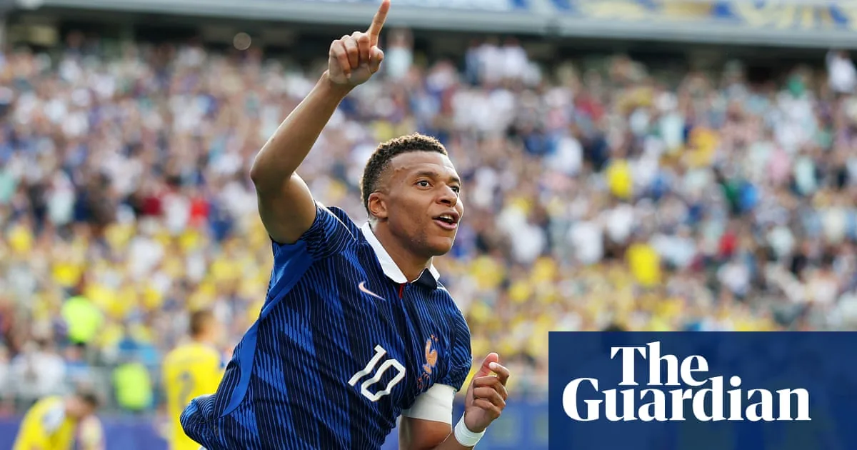 France secures dominant 3-0 victory over Sweden, advances to last 16