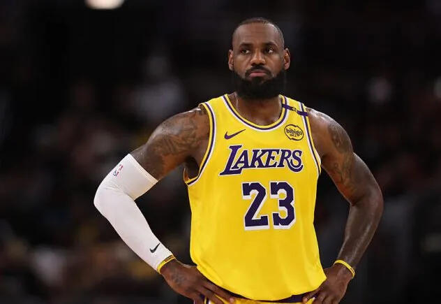 Los Angeles Lakers forward LeBron James